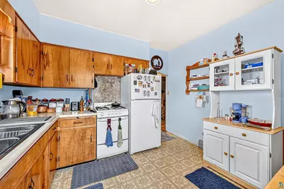 718 Broadway St, Superior, WI 54880 - Photo 9