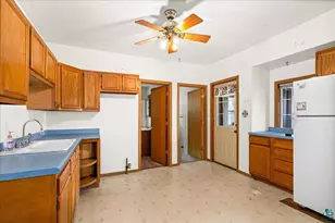 27 Oak St, Proctor, MN 55810 - Photo 13