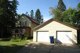 539 E 39th St, Hibbing, MN 55746 - Photo 27