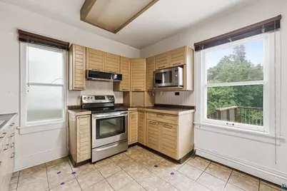 2114 E 2nd St, Duluth, MN 55812 - Photo 7