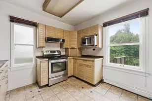 2114 E 2nd St, Duluth, MN 55812 - Photo 7