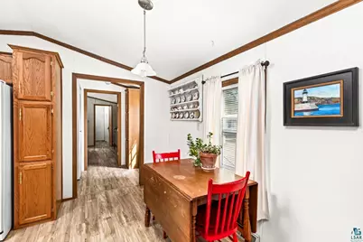 807 W Stowe St, Duluth, MN 55808 - Photo 21