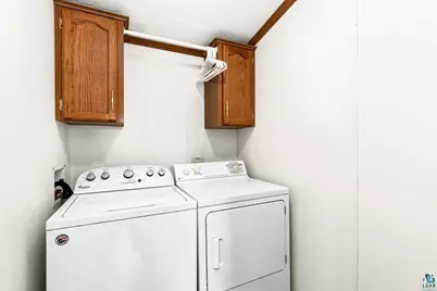 807 W Stowe St, Duluth, MN 55808 - Photo 29