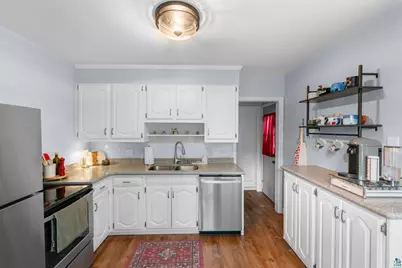 5127 Oneida St, Duluth, MN 55804 - Photo 9