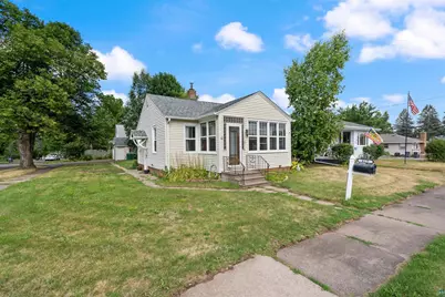 415 W McGonagle St, Duluth, MN 55808 - Photo 1