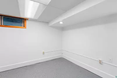 2337 E 8th St, Duluth, MN 55803 - Photo 29