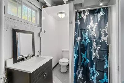 2337 E 8th St, Duluth, MN 55803 - Photo 27
