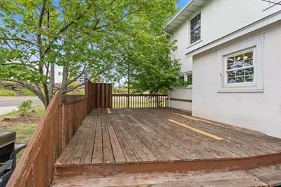 2337 E 8th St, Duluth, MN 55803 - Photo 5