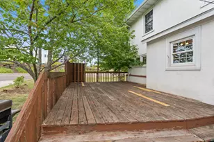 2337 E 8th St, Duluth, MN 55803 - Photo 5