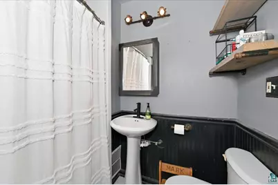 5814 Tacony St, Duluth, MN 55807 - Photo 7