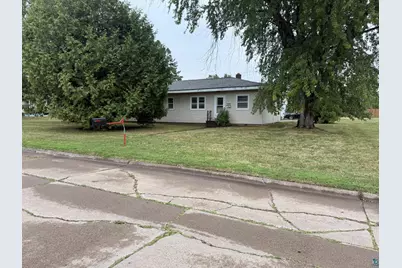 1203 Macarthur Ave, Ashland, WI 54806 - Photo 1