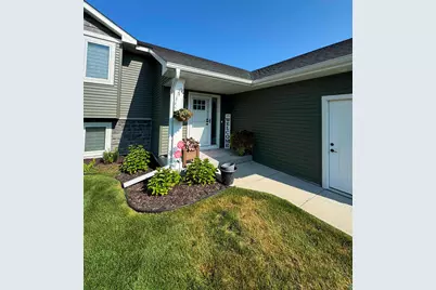 3177 Kingston St, River Falls, WI 54022 - Photo 3