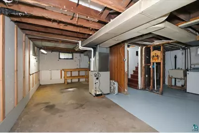11 S 51st Ave E, Duluth, MN 55804 - Photo 13