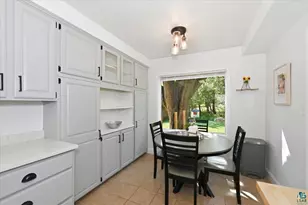 915 N 40th Ave E, Duluth, MN 55804 - Photo 5