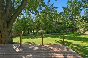 915 N 40th Ave E, Duluth, MN 55804 - Photo 17