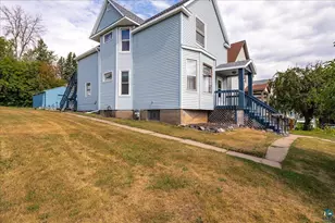 2413 W 7th St, Duluth, MN 55806 - Photo 33