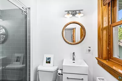 2515 E 6th St, Duluth, MN 55812 - Photo 29