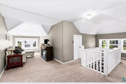 2515 E 6th St, Duluth, MN 55812 - Photo 33