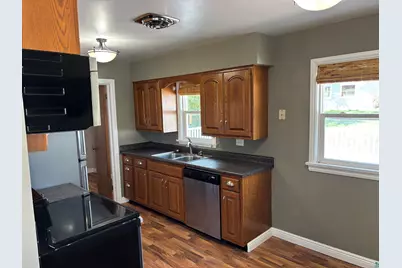 2227 W 22nd St, Duluth, MN 55811 - Photo 25