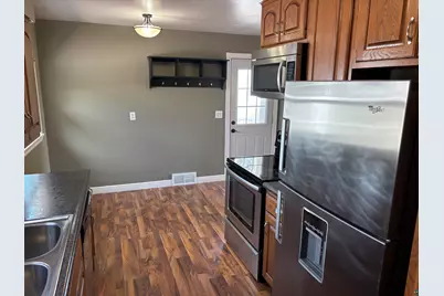 2227 W 22nd St, Duluth, MN 55811 - Photo 21
