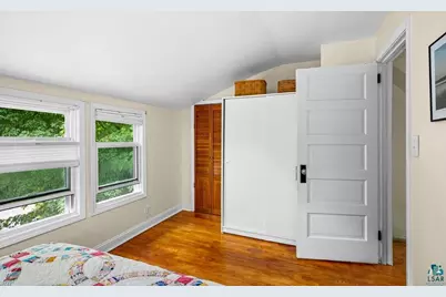 305 W Faribault St, Duluth, MN 55803 - Photo 13