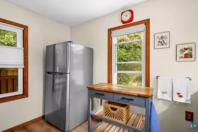 305 W Faribault St, Duluth, MN 55803 - Photo 11