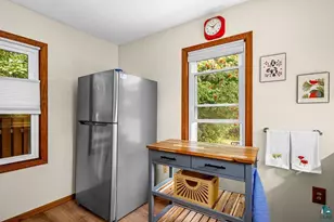 305 W Faribault St, Duluth, MN 55803 - Photo 11