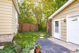 305 W Faribault St, Duluth, MN 55803 - Photo 23
