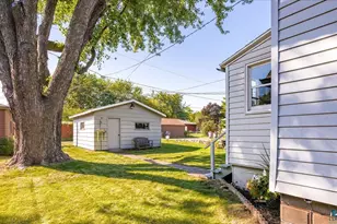 25 S 64th Ave W, Duluth, MN 55807 - Photo 33