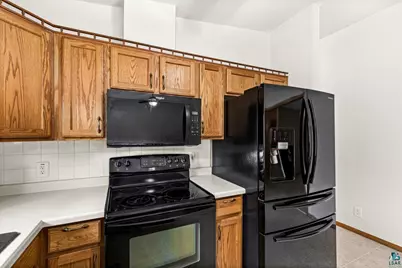 102 E Gary St, Duluth, MN 55808 - Photo 13