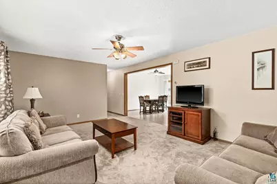102 E Gary St, Duluth, MN 55808 - Photo 21