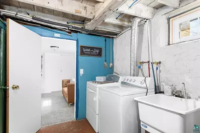 604 E 11th St, Duluth, MN 55805 - Photo 37