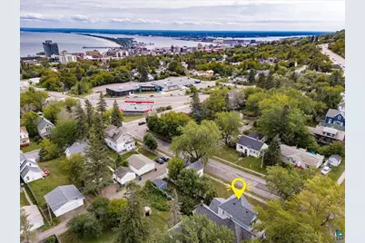 604 E 11th St, Duluth, MN 55805 - Photo 43