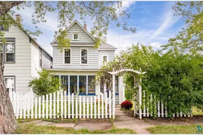 604 E 11th St, Duluth, MN 55805 - Photo 1