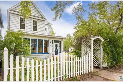 604 E 11th St, Duluth, MN 55805 - Photo 3