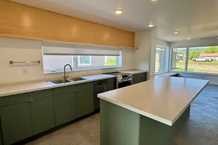6311 Sherburne St, Duluth, MN 55807 - Photo 5