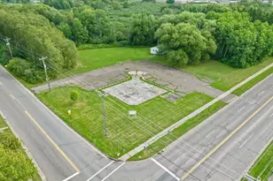 2 N 21st St E, Superior, WI 54880 - Photo 1