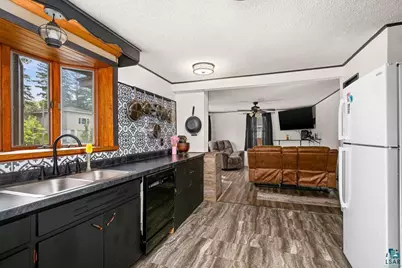 401 W Gary St, Duluth, MN 55807 - Photo 9