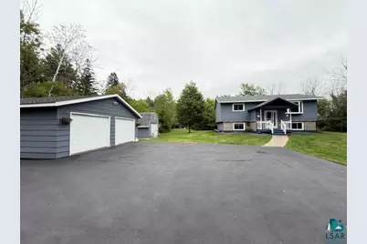 302 Stroll Ave, Duluth, MN 55811 - Photo 1