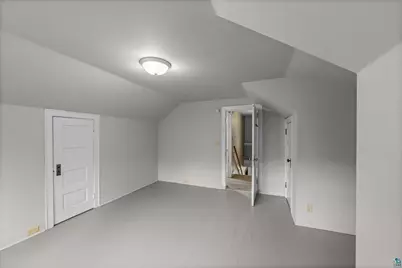 1928 E 5th St, Duluth, MN 55812 - Photo 21