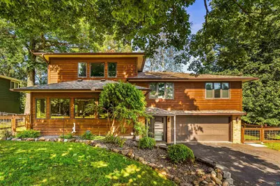 1960 Hartley Rd, Duluth, MN 55803 - Photo 1