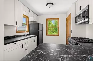 13009 W 2nd St, Duluth, MN 55808 - Photo 7