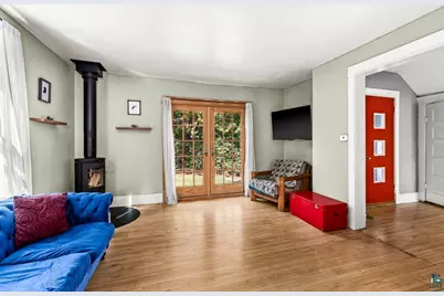 1502 E Skyline Pkwy, Duluth, MN 55805 - Photo 9