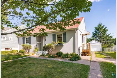 1726 Carver Ave, Duluth, MN 55803 - Photo 3