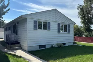 408 S 7th Ave E, Ely, MN 55731 - Photo 3
