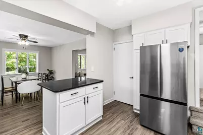 202 W Austin St, Duluth, MN 55803 - Photo 11