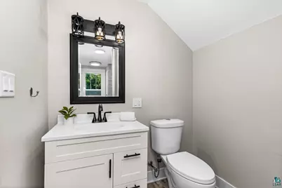 202 W Austin St, Duluth, MN 55803 - Photo 25