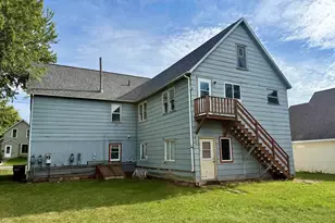 609 St Claire St, Ashland, WI 54806 - Photo 3