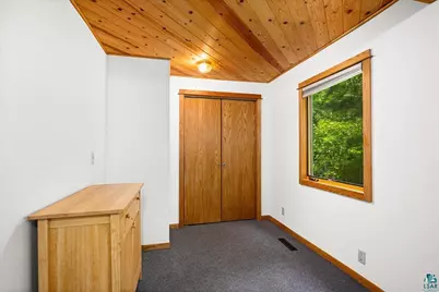 5247 Greenwood Rd, Duluth, MN 55804 - Photo 23
