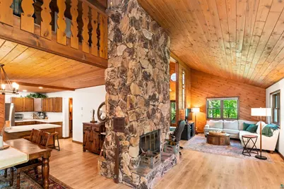 3126 Valet Rd, Duluth, MN 55804 - Photo 9